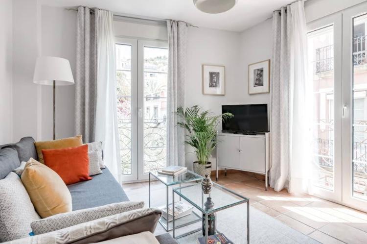 Apartamentos La Llum Alicante Exteriör bild