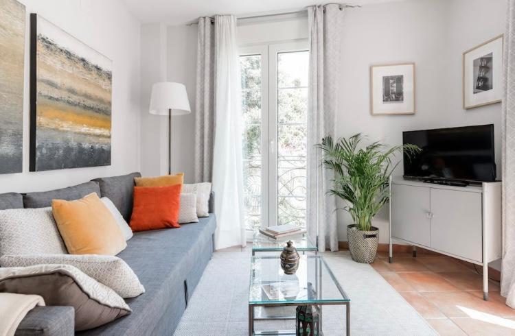 Apartamentos La Llum Alicante Exteriör bild