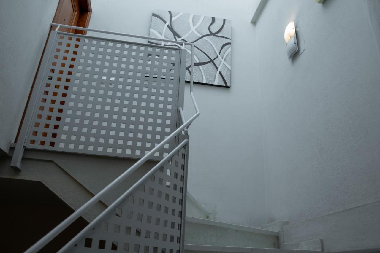 Apartamentos La Llum Alicante Exteriör bild